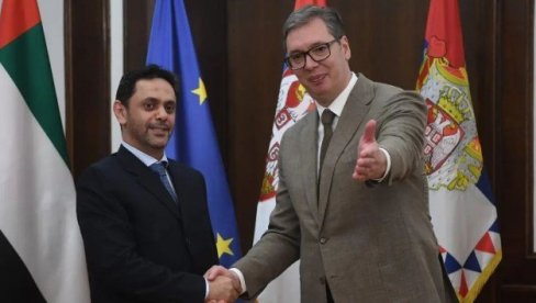 VUČIĆ SE SASTAO SA EL DAHERIJEM: Ambasador UAE uručio predsedniku poziv za samit COP28 (FOTO)