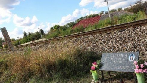 ДНК ПОСТОЈИ, УБИЦА И ДАЉЕ СЛОБОДАН: Свирепо убиство девојчице Милице Барашин (16) у Суботици пре 13 година и даље под велом тајне ДНК ПОСТОЈИ, УБИЦА И ДАЉЕ СЛОБОДАН: Свирепо убиство девојчице Милице Барашин (16) у Суботици пре 13 година и даље под велом тајне