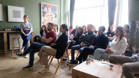 SARADNJA MLADIH IZ JADRANSKO-JONSKE REGIJE: Studenti iz Srbije u projektu 10 zemalja i EK SARADNJA MLADIH IZ JADRANSKO-JONSKE REGIJE: Studenti iz Srbije u projektu 10 zemalja i EK