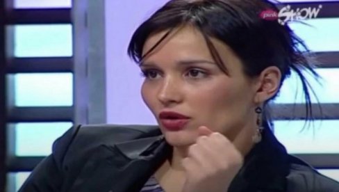 РАДА РАДЕНОВИЋ ЈЕ И ДАНАС ФАТАЛНА: Повукла са малих екрана, а ево како сада изгледа РАДА РАДЕНОВИЋ ЈЕ И ДАНАС ФАТАЛНА: Повукла са малих екрана, а ево како сада изгледа
