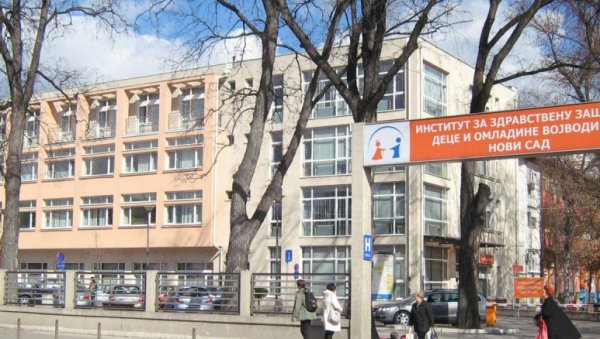 СЕДМОГОДИШЊА Д. Р. ИЗ МЕЛЕНАЦА НИЈЕ ЖИВОТНО УГРОЖЕНА: Задобила опекотине по лицу и телу СЕДМОГОДИШЊА Д. Р. ИЗ МЕЛЕНАЦА НИЈЕ ЖИВОТНО УГРОЖЕНА: Задобила опекотине по лицу и телу