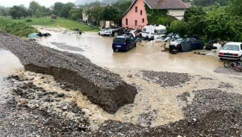 OVO SU NAJUGROŽENIJA MESTA U TRSTENIKU GDE JE JUTROS BIO POTOP: Najkritičnije u devet sela (FOTO, VIDEO)