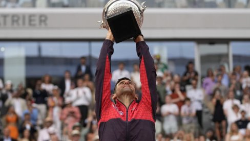 ODMORI SE, PA... Novak Đoković dobio savet od jednog od najvećih rivala u karijeri ODMORI SE, PA... Novak Đoković dobio savet od jednog od najvećih rivala u karijeri