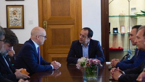 VUČEVIĆ U POSETI KIPRU: Sastanak sa predsednikom Hristodulidisom VUČEVIĆ U POSETI KIPRU: Sastanak sa predsednikom Hristodulidisom
