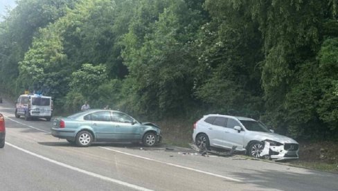 ZA ČETIRI SATA, TRI SAOBRAĆAJNE NESREĆE:  Haos u Herceg Novom, jedna osoba teže povređena