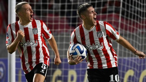 BORBA ZA TREĆE MESTO: Derbi argentinske lige u La Plati BORBA ZA TREĆE MESTO: Derbi argentinske lige u La Plati
