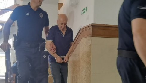 DRAMA NAKON IZRICANJA PRESUDE: DŽonić lupao glavom o sto i pretio da će se ubiti DRAMA NAKON IZRICANJA PRESUDE: DŽonić lupao glavom o sto i pretio da će se ubiti