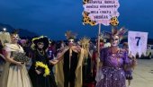 ОСНОВЦИ ИЗ БЕЛЕ ЦРКВЕ НА КАРНЕВАЛУ У ТИВТУ: Достојно представили своју варош (ФОТО) ОСНОВЦИ ИЗ БЕЛЕ ЦРКВЕ НА КАРНЕВАЛУ У ТИВТУ: Достојно представили своју варош (ФОТО)