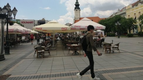 U SOMBORSKOJ BIBIOTECI: Zajedničko čitanje ljubitelja i autora poezije