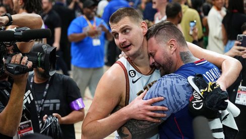STIŽE NOVI JOKIĆ? Košarkaš Partizana očarao Amere pred NBA draft STIŽE NOVI JOKIĆ? Košarkaš Partizana očarao Amere pred NBA draft