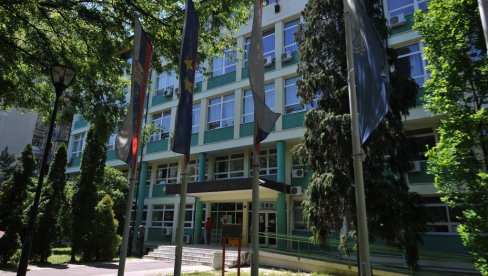 БЛОКАДЕРСКИ ЗАПИСНИК СА ФТН-А У НОВОМ САДУ: Фотељаши планирају изборе и саботажу онлајн наставе (ФОТО)