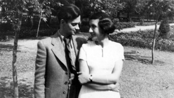 ВЕКОВИ ЈЕЗИЧКОГ УМЕЋА: Објављено ново, 14. коло антологијске едиције издавачког центра Матице српске ВЕКОВИ ЈЕЗИЧКОГ УМЕЋА: Објављено ново, 14. коло антологијске едиције издавачког центра Матице српске