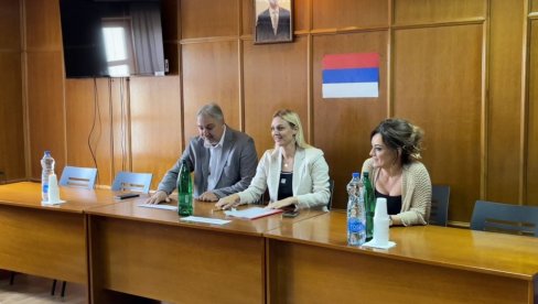 TANASKOVIĆEVA U MEROŠINI: Ministarka najavila pojačane inspekcijske kontrole pri otkupu višnje TANASKOVIĆEVA U MEROŠINI: Ministarka najavila pojačane inspekcijske kontrole pri otkupu višnje