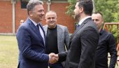 МИНИСТАР ЈОВАНОВИЋ: Уведен брзи интернет у селу Калањевци код Љига (ФОТО) МИНИСТАР ЈОВАНОВИЋ: Уведен брзи интернет у селу Калањевци код Љига (ФОТО)
