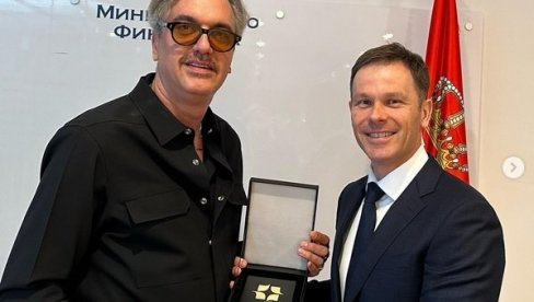 PRIZNANJE PRIVREDNE KOMORE SRBIJE: Mali primio plaketu za poseban doprinos razvoju srpske privrede PRIZNANJE PRIVREDNE KOMORE SRBIJE: Mali primio plaketu za poseban doprinos razvoju srpske privrede