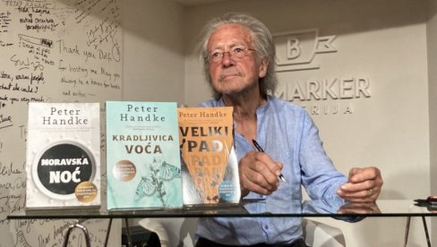 HANDKEOV SPORI POVRATAK KUĆI: Predstavljeno četvoroknjižje nobelovca HANDKEOV SPORI POVRATAK KUĆI: Predstavljeno četvoroknjižje nobelovca