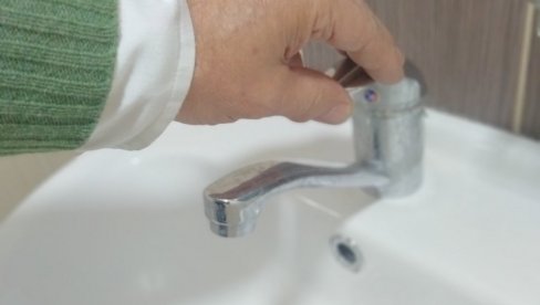 ВАТРОГАСЦИ У НЕДЕЉУ ЗАВРЋУ СЛАВИНЕ : У Буковцу слабији притисак ВАТРОГАСЦИ У НЕДЕЉУ ЗАВРЋУ СЛАВИНЕ : У Буковцу слабији притисак