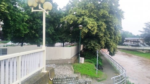 VODA ZA PIĆE ISPRAVNA, CRNICA POD KONTROLOM: Stabilna situacija u Paraćinu, pada slaba kiša VODA ZA PIĆE ISPRAVNA, CRNICA POD KONTROLOM: Stabilna situacija u Paraćinu, pada slaba kiša