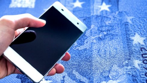 NOVA PRAVILA ZA MOBILNE TELEFONE U EU: Predložen novi akt - moraju da traju dve do tri godine, i da se lako popravljaju NOVA PRAVILA ZA MOBILNE TELEFONE U EU: Predložen novi akt - moraju da traju dve do tri godine, i da se lako popravljaju
