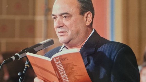 НАГРАДА ФЕСТИВАЛА ШУМАДИЈСКЕ МЕТАФОРЕ: Повеља Карађорђе Братиславу Р. Милановићу НАГРАДА ФЕСТИВАЛА ШУМАДИЈСКЕ МЕТАФОРЕ: Повеља Карађорђе Братиславу Р. Милановићу
