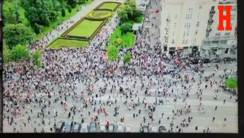 SNIMAK IZ VAZDUHA: Koliko je zapravo ljudi na protestima u Beogradu (VIDEO)