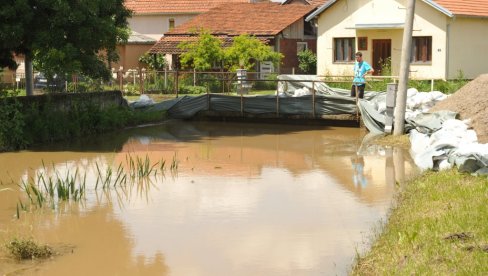 VODA SE SPORO POVLAČI: Postepeno opadaju vodostaji reka u kraljevačkom kraju