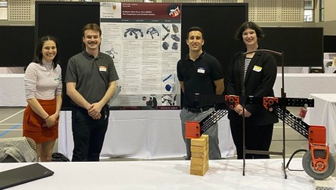 STUDENTI PRAVE TOČKOVE ZA MARS: Srpkinja iz Kanade Ana Đorđević u timu koji projektuje vozila za crvenu planetu STUDENTI PRAVE TOČKOVE ZA MARS: Srpkinja iz Kanade Ana Đorđević u timu koji projektuje vozila za crvenu planetu