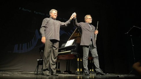 U SLAVU MUZIKE: Počelo Zaječarsko muzičko proleće U SLAVU MUZIKE: Počelo Zaječarsko muzičko proleće