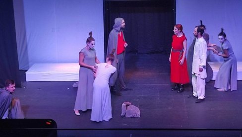 PREMIJERA KIŠOVE ELEKTRE: U zaječarskom teatru večeras prvo izvođenje tragedije u režiji Olivere Viktorović PREMIJERA KIŠOVE ELEKTRE: U zaječarskom teatru večeras prvo izvođenje tragedije u režiji Olivere Viktorović