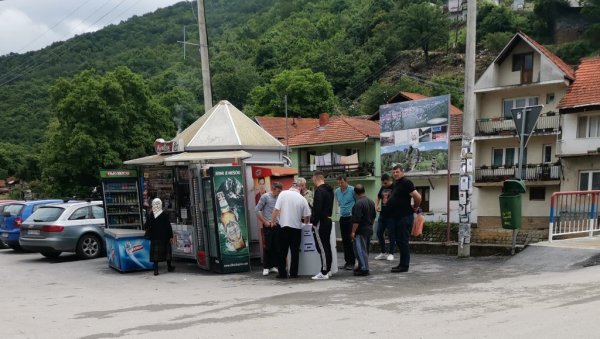 ПЕТИЦИЈОМ ПРОТИВ ПРЕМЕШТАЊА МАНИФЕСТАЦИЈЕ: Дани Преображеља остају у Козјем Долу?