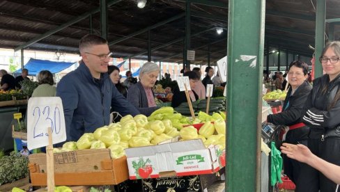 NOVU PIJACU GRADE OD JULA: Uskoro počinju radovi na objektu tržnice u Obrenovcu NOVU PIJACU GRADE OD JULA: Uskoro počinju radovi na objektu tržnice u Obrenovcu
