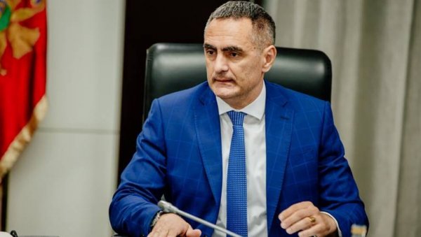 УМАЊЕНА ПОТРЕБА ЗА ЗАДУЖИВАЊЕМ: Огласио се министар финансија Црне Горе УМАЊЕНА ПОТРЕБА ЗА ЗАДУЖИВАЊЕМ: Огласио се министар финансија Црне Горе