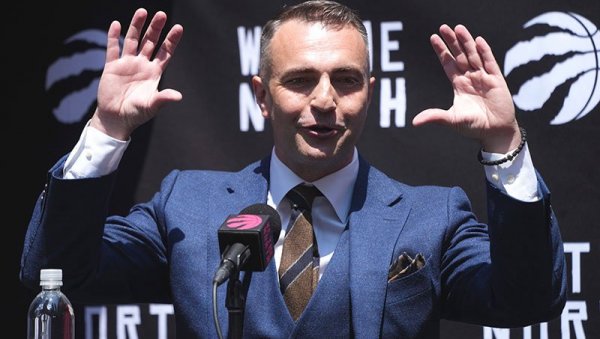 ТУЖБА ПРОТИВ НАШЕГ НБА ТРЕНЕРА: Њујорк Никси сумњиче Рајаковића да им је узео поверљиве документе ТУЖБА ПРОТИВ НАШЕГ НБА ТРЕНЕРА: Њујорк Никси сумњиче Рајаковића да им је узео поверљиве документе