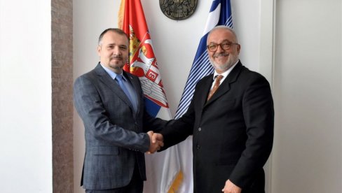NASTAVAK SARADNJE SA UPRAVOM ZA SPREČAVANJE PRANJA NOVCA: Damnjanović i Radovanović potpisali sporazum NASTAVAK SARADNJE SA UPRAVOM ZA SPREČAVANJE PRANJA NOVCA: Damnjanović i Radovanović potpisali sporazum
