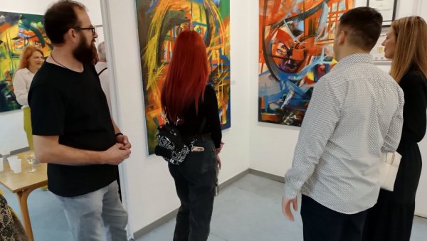 „ДЕЧАКОВА ПРИЧА“: У петровачкој галерији „Круг“ отворена изложба слика Александра Митровића „ДЕЧАКОВА ПРИЧА“: У петровачкој галерији „Круг“ отворена изложба слика Александра Митровића