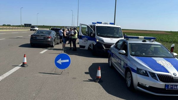 АПЕЛ МУП СРБИЈЕ: Алкохол један од највећих ризика за безбедност у саобраћају АПЕЛ МУП СРБИЈЕ: Алкохол један од највећих ризика за безбедност у саобраћају