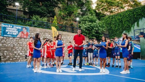 BEOGRAD OD FONDACIJE MOZZART DOBIO TEREN POSVEĆEN KEŠELJU: Razlika između mogućeg i nemogućeg je u tebi - Markova poruka košarkaškim asovima BEOGRAD OD FONDACIJE MOZZART DOBIO TEREN POSVEĆEN KEŠELJU: Razlika između mogućeg i nemogućeg je u tebi - Markova poruka košarkaškim asovima