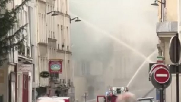 ДЕТАЉИ ЕКСПЛОЗИЈЕ У ЦЕНТРУ ПАРИЗА: Седморо у критичном стању ДЕТАЉИ ЕКСПЛОЗИЈЕ У ЦЕНТРУ ПАРИЗА: Седморо у критичном стању