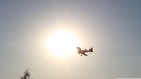 AVIONOM NA KOMARCE: U Svilajncu sutra zaprašivanje, pčelari da zatvore košnice