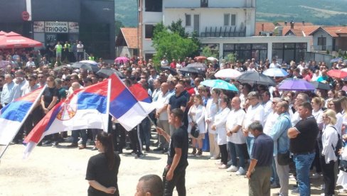 SRBI JAČI OD KURTIJEVE SABOTAŽE: Veliki broj ljudi na skupu u Ranilugu - podrška uhapšenoj braći (FOTO)