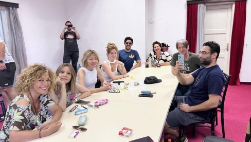 POČELE PROBE DEKAMERONA: U koprodukciji tri teatra priprema se predstava u režiji Dejana Projkovskog POČELE PROBE DEKAMERONA: U koprodukciji tri teatra priprema se predstava u režiji Dejana Projkovskog