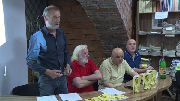 СВЕДОЧАНСТВО ЈЕДНОГ ВРЕМЕНА: Promocija knjigeЗорана Ћирића (ФОТО) СВЕДОЧАНСТВО ЈЕДНОГ ВРЕМЕНА: Promocija knjigeЗорана Ћирића (ФОТО)
