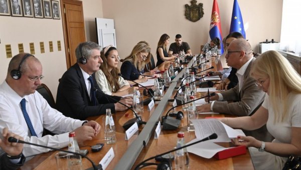 ВЕСИЋ ПРЕДСТАВНИЦИМА ВАНСИЈА: Хитно спроведите мере, у супротном - држава ће реаговати ВЕСИЋ ПРЕДСТАВНИЦИМА ВАНСИЈА: Хитно спроведите мере, у супротном - држава ће реаговати