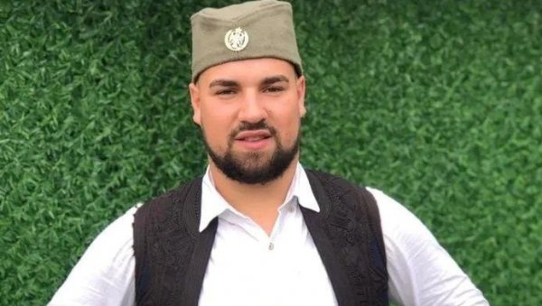НА ВЕЧНИ ПОЧИНАК ИСПРАЋЕНА ЈОШ ЈЕДНА ЖРТВА УРОША БЛАЖИЋА: Мало Орашје свом Петру рекло заувек збогом НА ВЕЧНИ ПОЧИНАК ИСПРАЋЕНА ЈОШ ЈЕДНА ЖРТВА УРОША БЛАЖИЋА: Мало Орашје свом Петру рекло заувек збогом