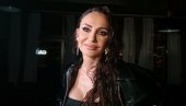 EMINA JAHOVIĆ: Svetski di-džej i ja uskoro ćemo napraviti veliki bum (FOTO/VIDEO) EMINA JAHOVIĆ: Svetski di-džej i ja uskoro ćemo napraviti veliki bum (FOTO/VIDEO)