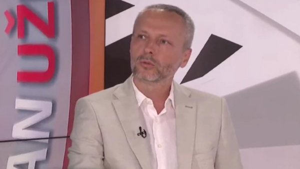 АУТОНОМАШ ОЛЕНИК ПОТВРДИО ПРАВЕ НАМЕРЕ ОПОЗИЦИЈЕ: Не боримо се ми против рудника, ми хоћемо Вучићеву главу (ФОТО) АУТОНОМАШ ОЛЕНИК ПОТВРДИО ПРАВЕ НАМЕРЕ ОПОЗИЦИЈЕ: Не боримо се ми против рудника, ми хоћемо Вучићеву главу (ФОТО)