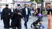 BEOGRADSKI DANI PORODICE Patrijarh Porfirije i Šapić uživali u folkloru (FOTO) BEOGRADSKI DANI PORODICE Patrijarh Porfirije i Šapić uživali u folkloru (FOTO)