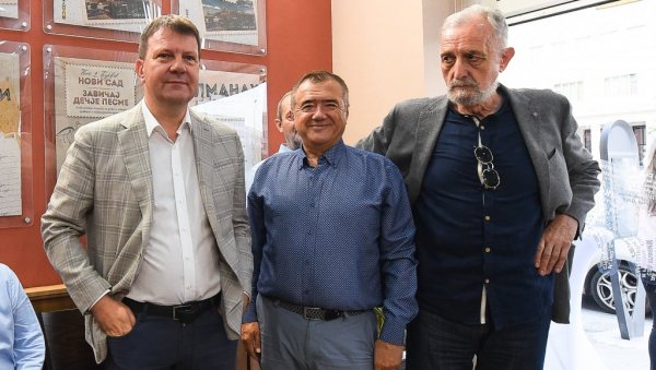 ЖЕЉА ДА СЕ УНАПРЕДИ КУЛТУРНИ ЖИВОТ: Чланови Друштва новосадских књижевника добили свој кутак ЖЕЉА ДА СЕ УНАПРЕДИ КУЛТУРНИ ЖИВОТ: Чланови Друштва новосадских књижевника добили свој кутак