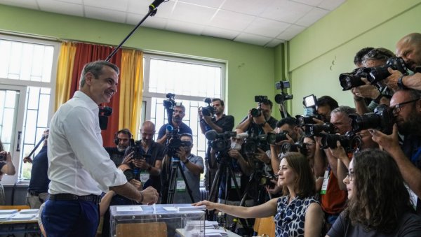 ПРВИ РЕЗУЛТАТИ ИЗБОРА У ГРЧКОЈ: Убедљива победа Мицотакиса ПРВИ РЕЗУЛТАТИ ИЗБОРА У ГРЧКОЈ: Убедљива победа Мицотакиса