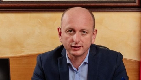 KNEŽEVIĆ RASTURIO SPAJIĆA I CRNOGORSKE IZDAJNIKE: Bolje da budem prijatelj sa Vučićem, nego Plenkovićeva pudlica